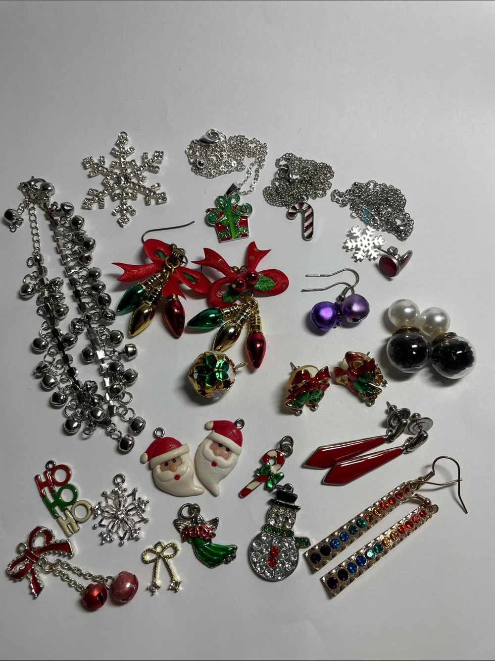 Festive Multicolor Christmas jewelry and Charms Set with Box